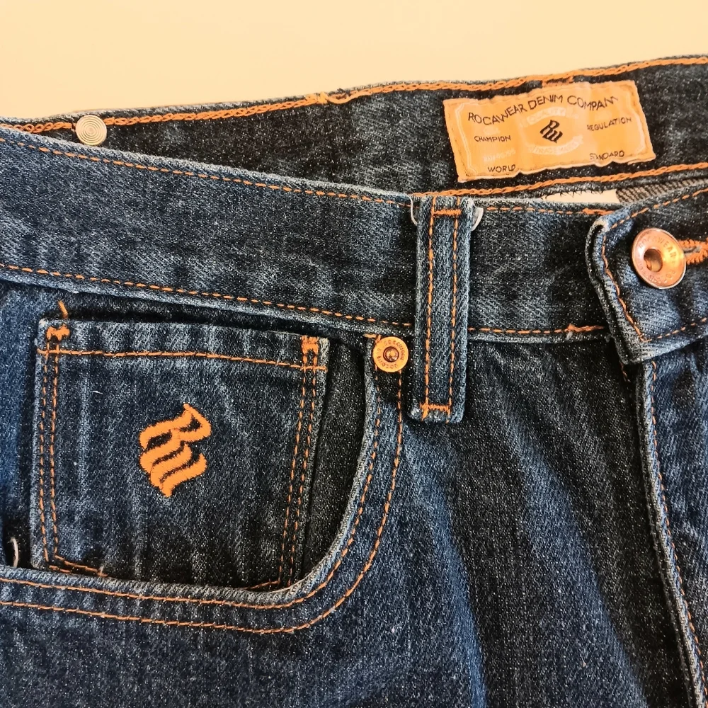 Vintage Rocawear baggy dark blue jeans. Size 12